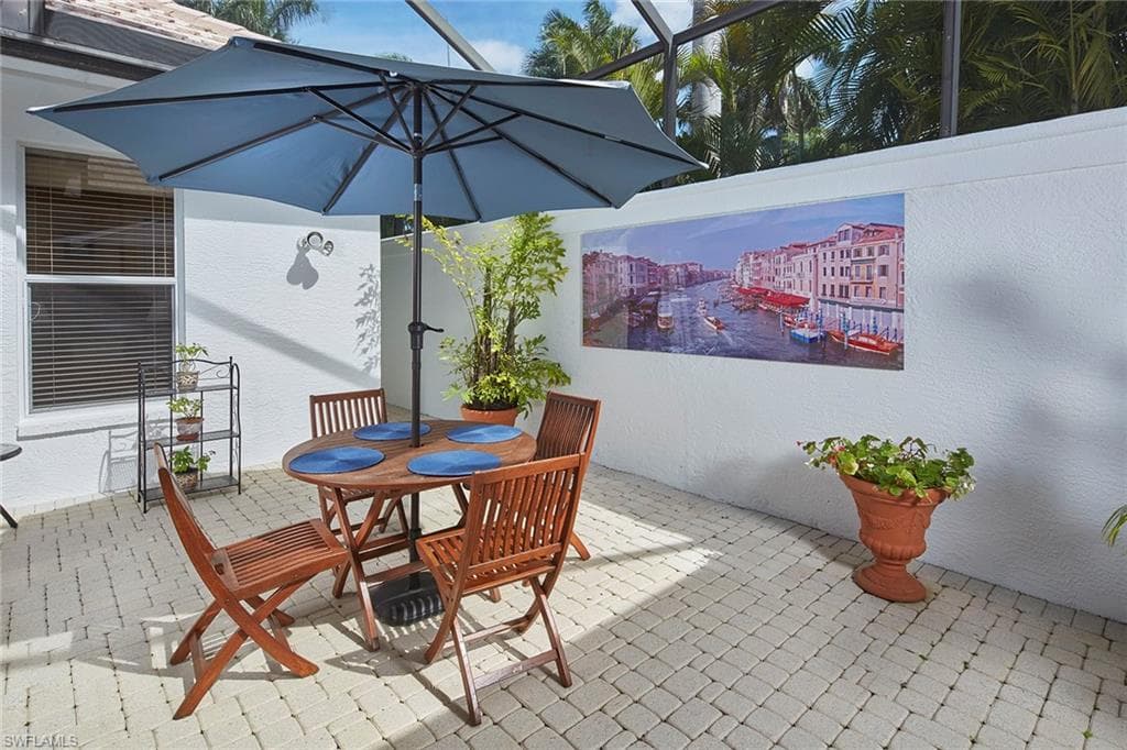 2382 King Palm Way, Naples, FL 34105-13