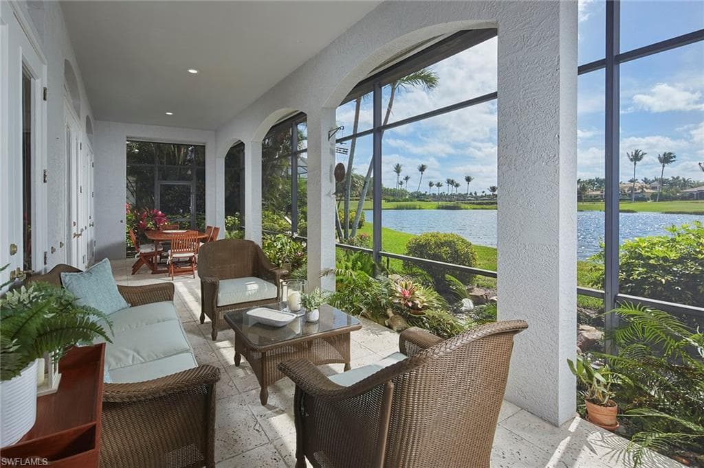 2382 King Palm Way, Naples, FL 34105-40