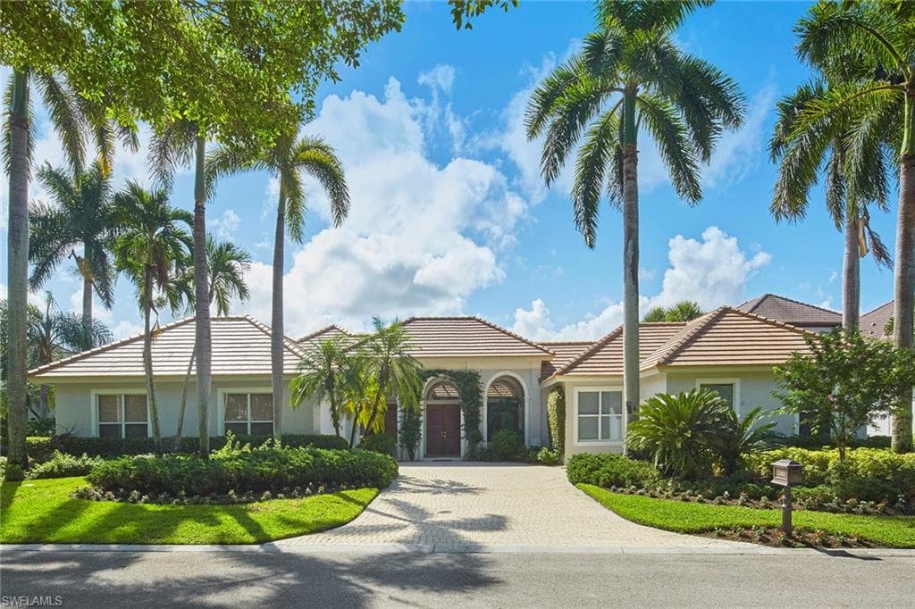 2382 King Palm Way, Naples, FL 34105-3