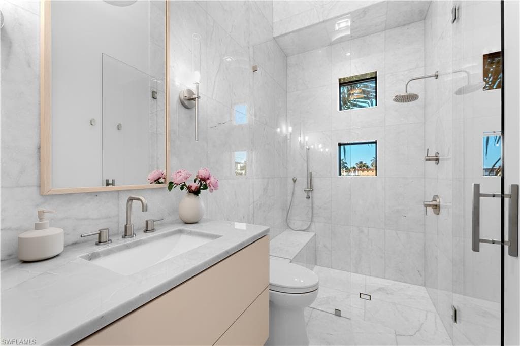 1100 Sandpiper St, Naples, FL 34102-40
