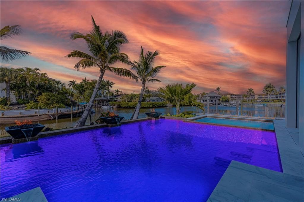 1100 Sandpiper St, Naples, FL 34102-46
