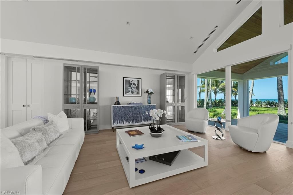 71 18th Ave S, Naples, FL 34102-13