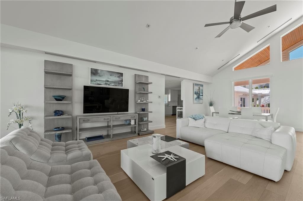 71 18th Ave S, Naples, FL 34102-16