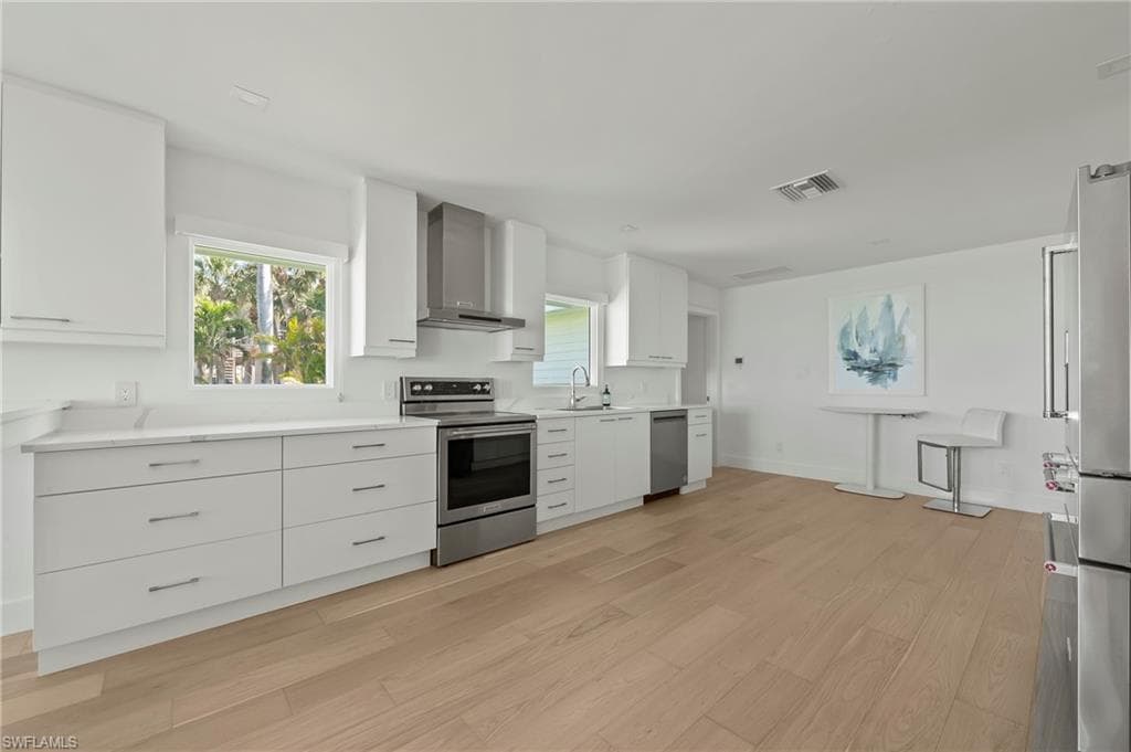 71 18th Ave S, Naples, FL 34102-21