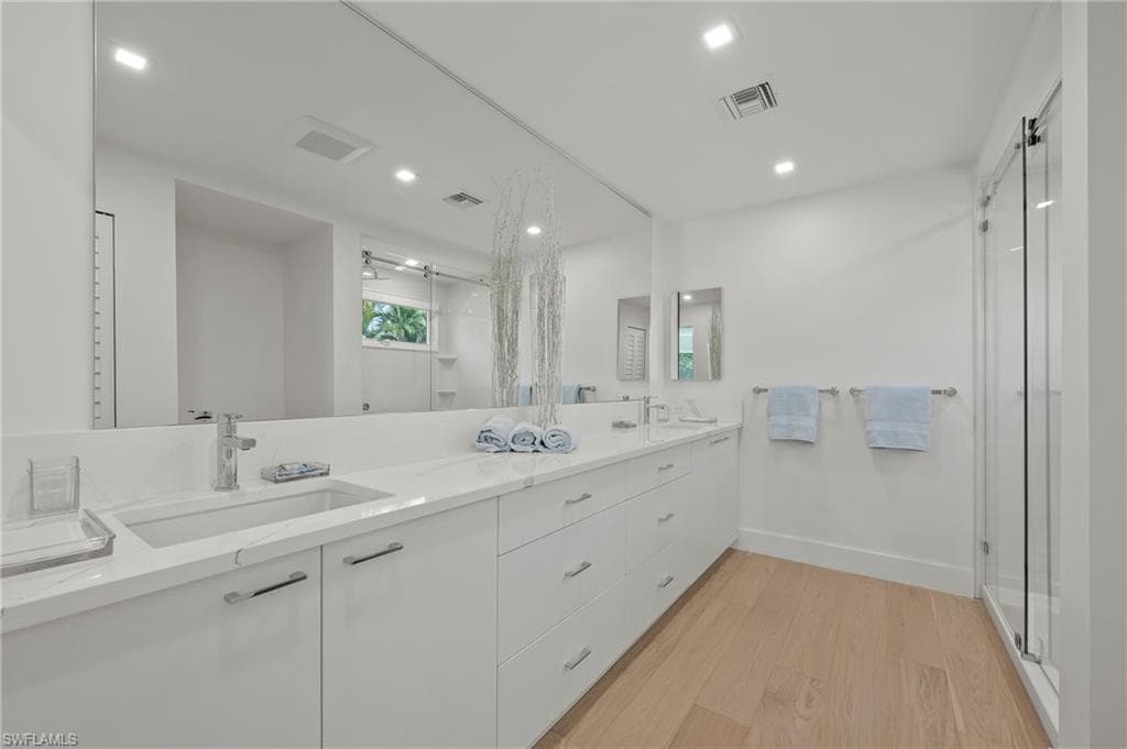 71 18th Ave S, Naples, FL 34102-26