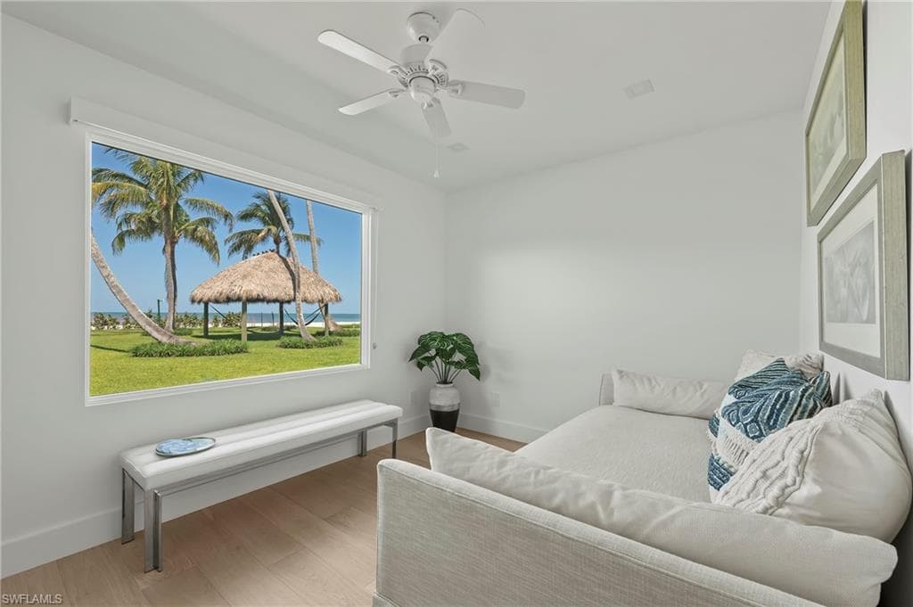 71 18th Ave S, Naples, FL 34102-28