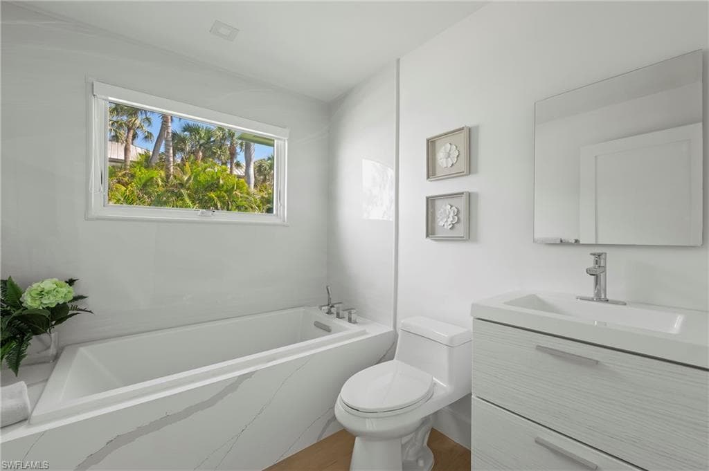 71 18th Ave S, Naples, FL 34102-32