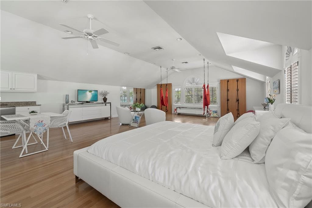 71 18th Ave S, Naples, FL 34102-37