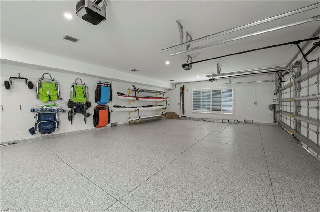 71 18th Ave S, Naples, FL 34102-39