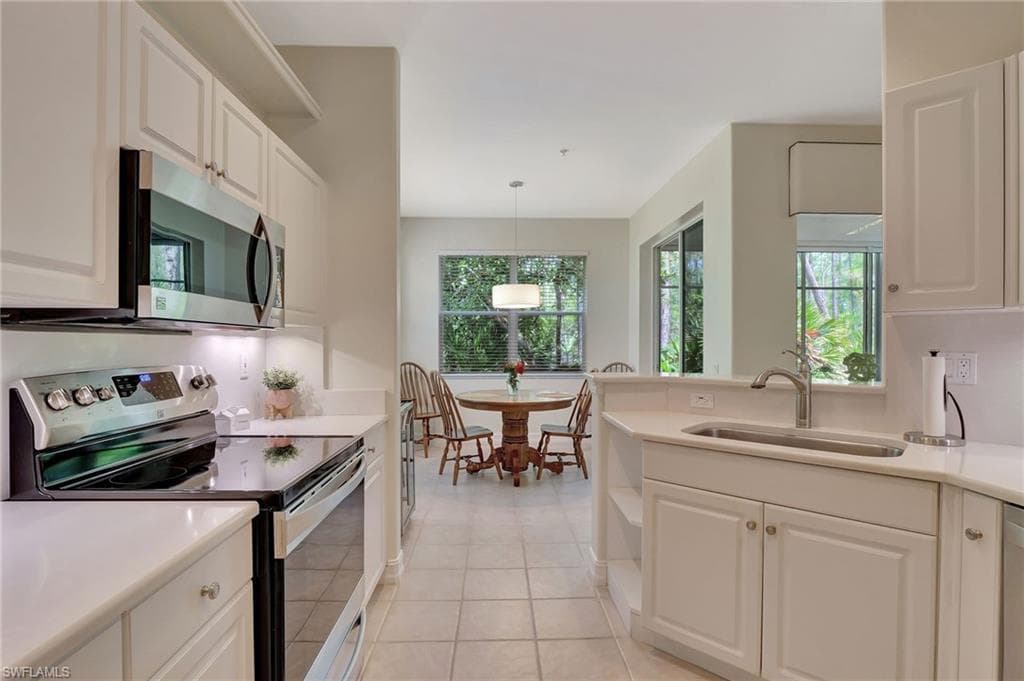 857 Carrick Bend Cir 101, Naples, FL 34110-12