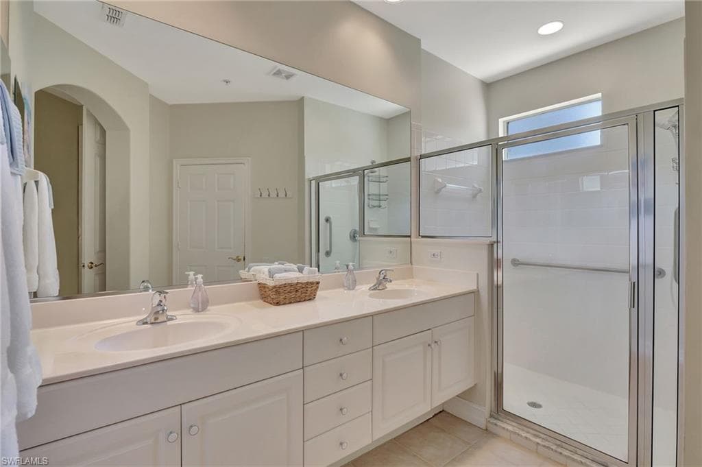 857 Carrick Bend Cir 101, Naples, FL 34110-20