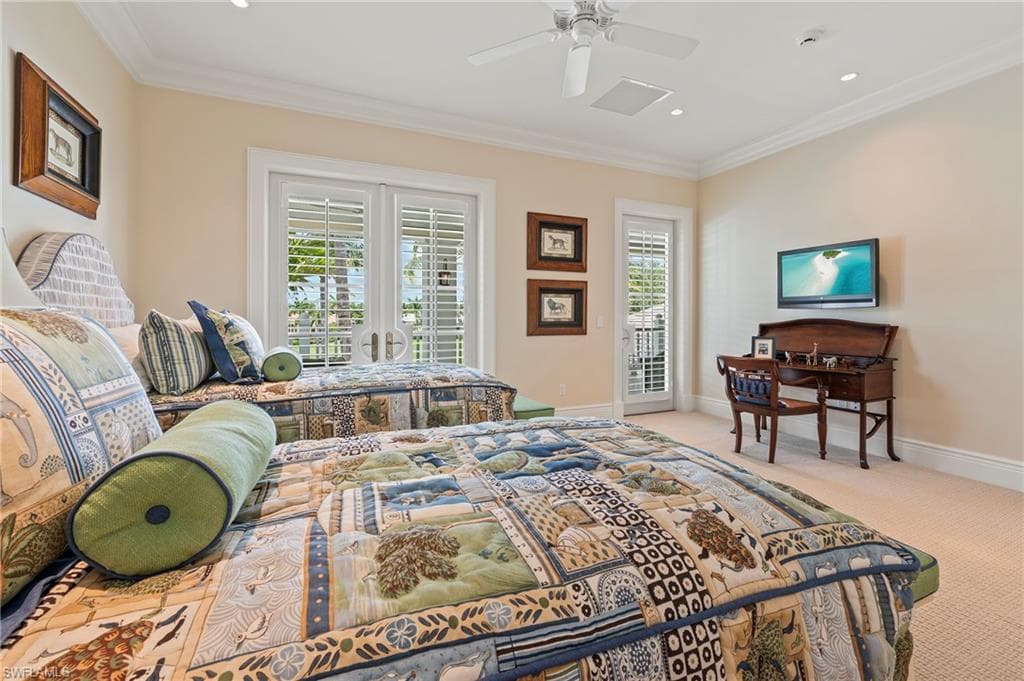 1437 Nighthawk Pt, Naples, FL 34105-25