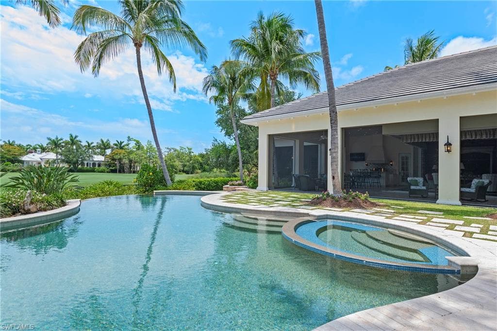 1437 Nighthawk Pt, Naples, FL 34105-41