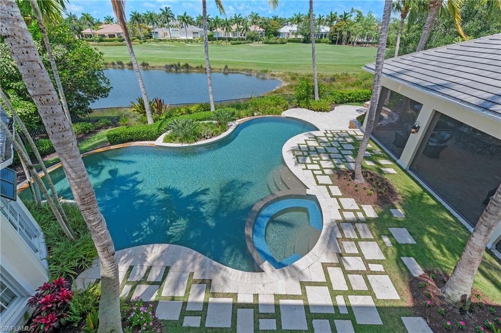 1437 Nighthawk Pt, Naples, FL 34105-6