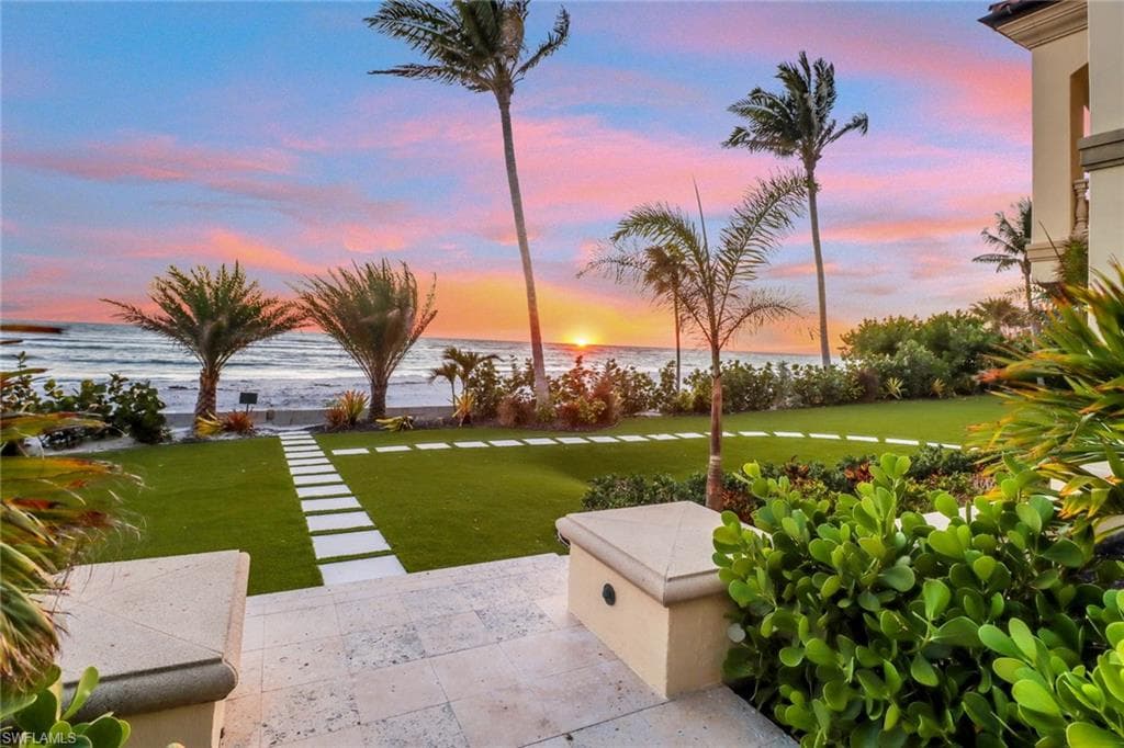 6111 Sanibel Captiva Rd, Sanibel, FL 33957-8