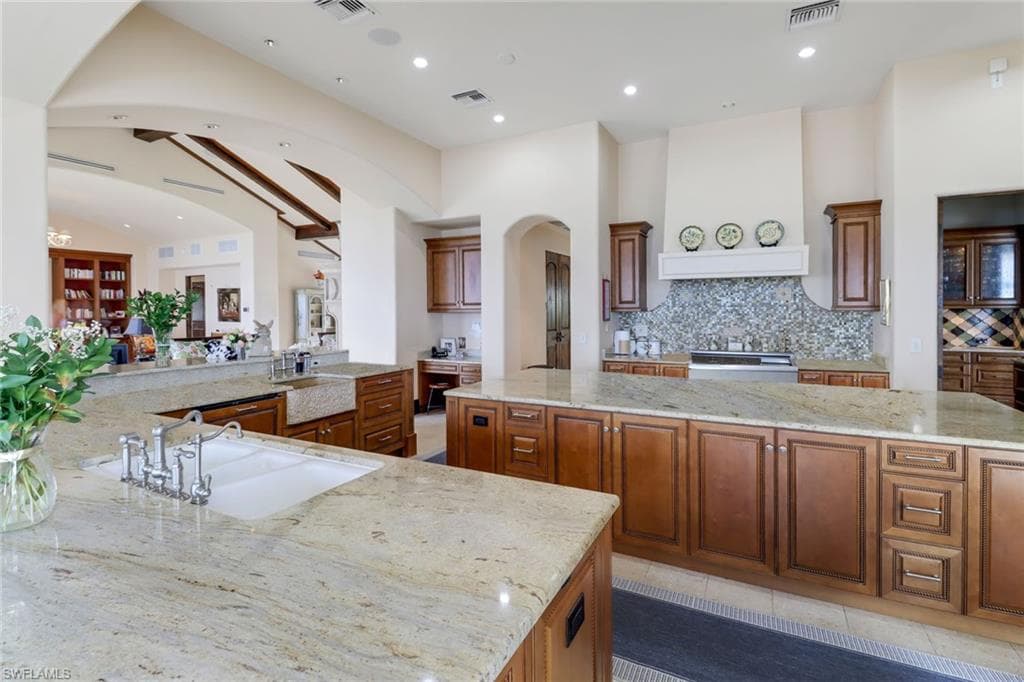 6111 Sanibel Captiva Rd, Sanibel, FL 33957-21