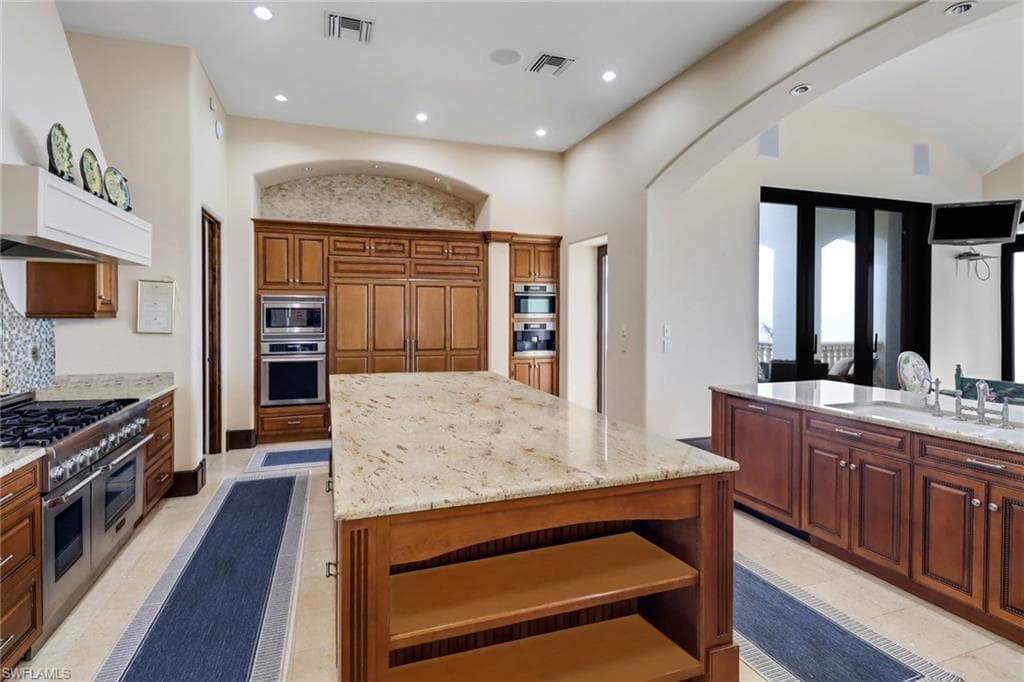 6111 Sanibel Captiva Rd, Sanibel, FL 33957-22