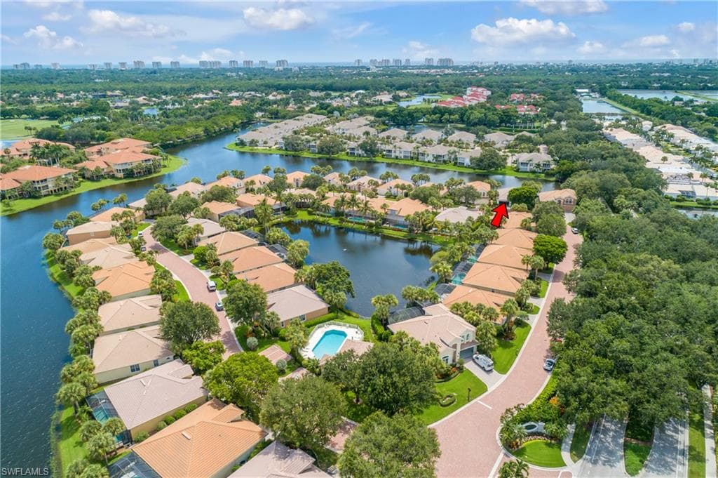 2256 Island Cove Cir, Naples, FL 34109-31