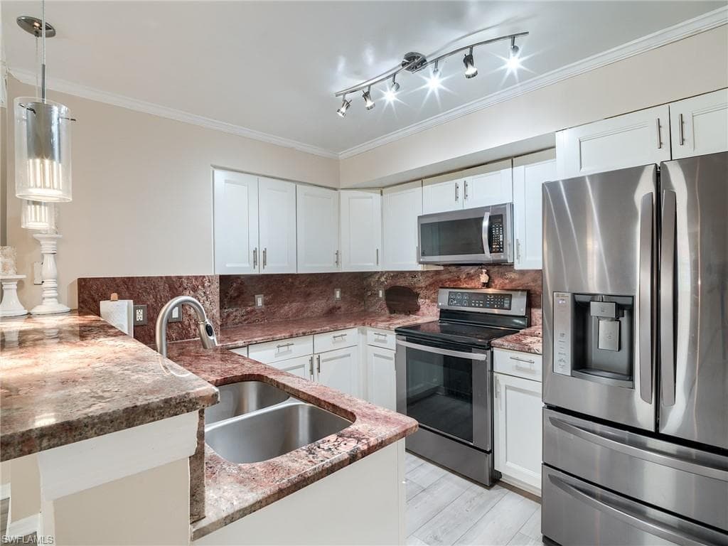 /property-images/224056559-2.jpg