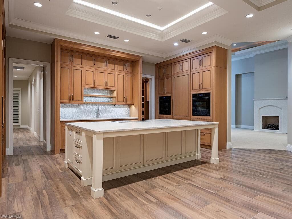 2835 Silverleaf Ln, Naples, FL 34105-15