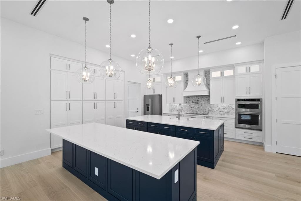 27105 Serrano Way, Bonita Springs, FL 34135-9