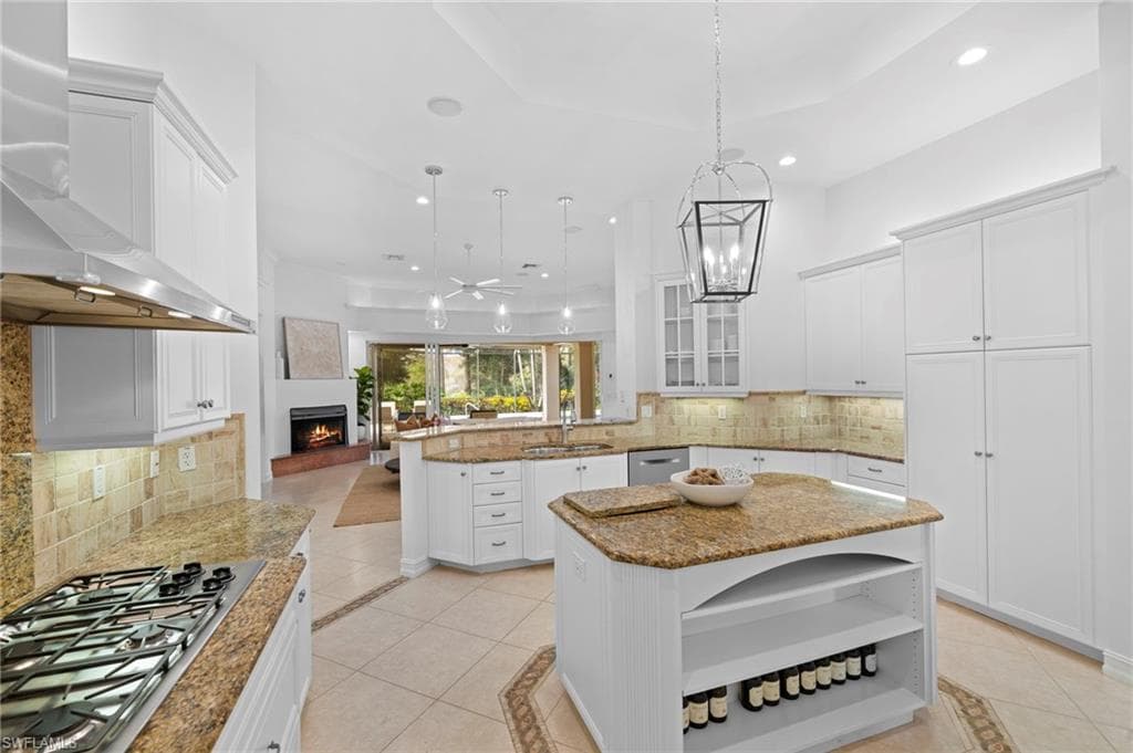 3111 Indigobush Way, Naples, FL 34105-12