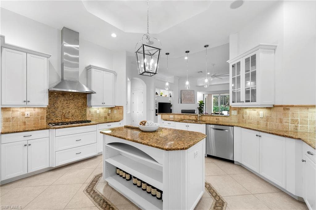 3111 Indigobush Way, Naples, FL 34105-14