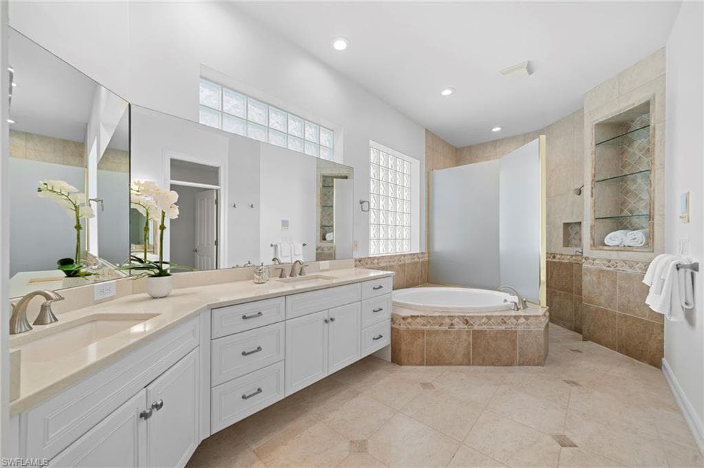 3111 Indigobush Way, Naples, FL 34105-22
