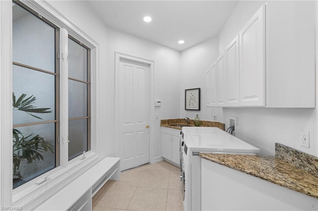 3111 Indigobush Way, Naples, FL 34105-30