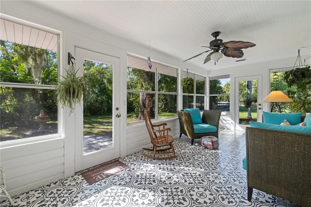 10630 Goodwin St, Bonita Springs, FL 34135-8