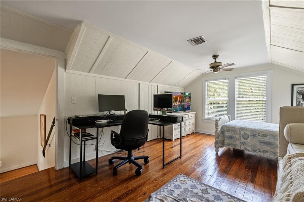 10630 Goodwin St, Bonita Springs, FL 34135-39
