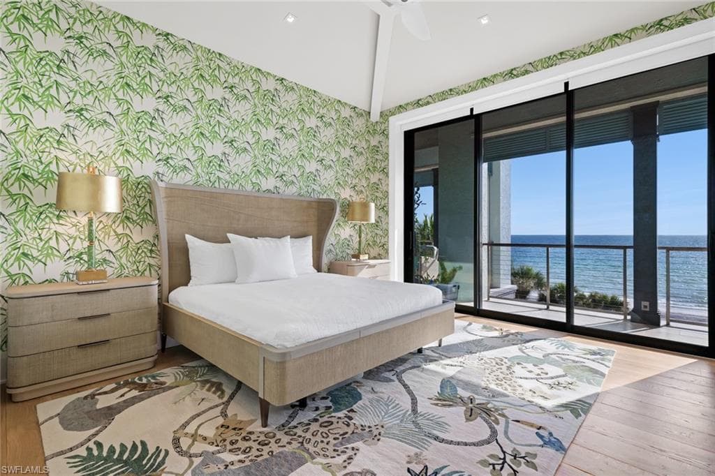 7409 Bay Colony Dr, Naples, FL 34108-23