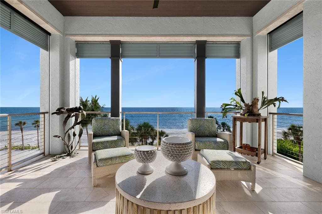 7409 Bay Colony Dr, Naples, FL 34108-25
