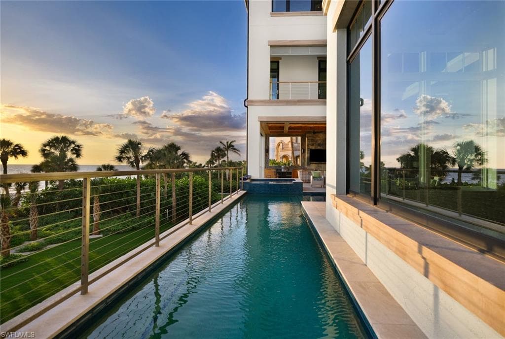 7409 Bay Colony Dr, Naples, FL 34108-30