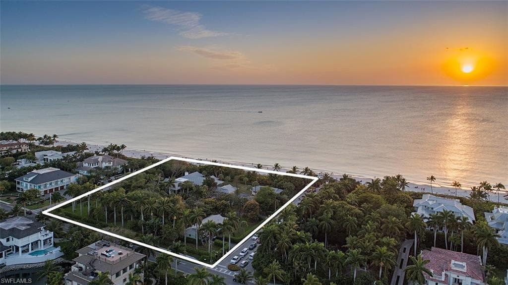 20 14th Ave S, Naples, FL 34102-0