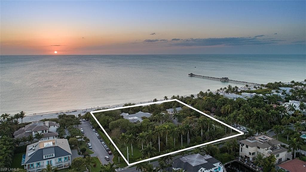 20 14th Ave S, Naples, FL 34102-2