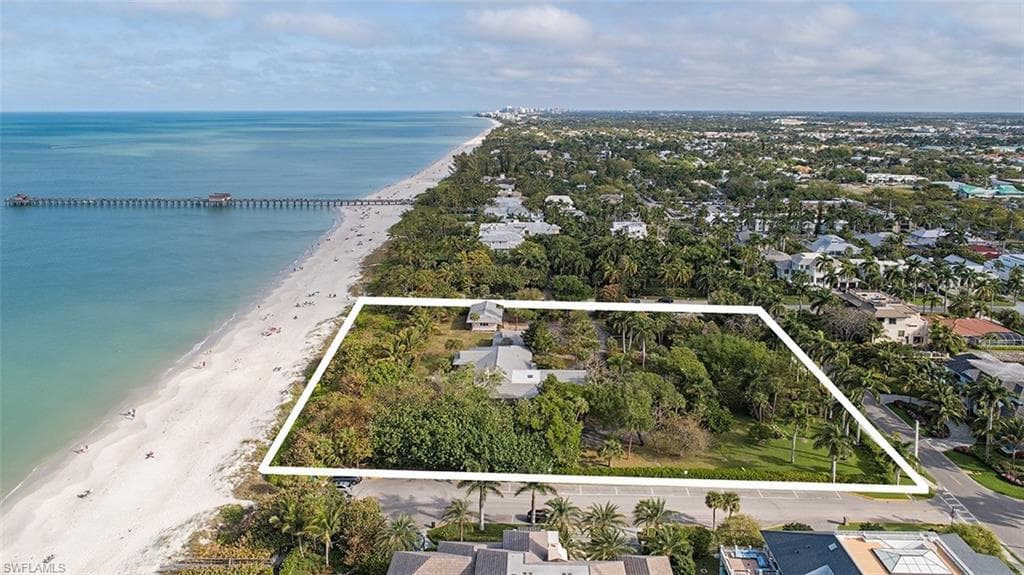 20 14th Ave S, Naples, FL 34102-3