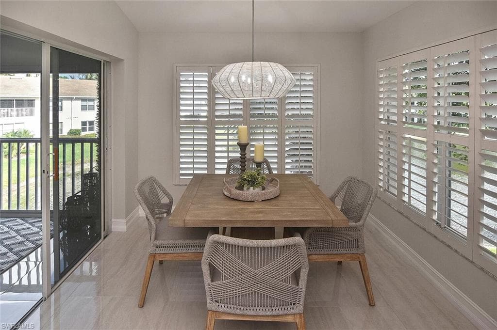 816 Carrick Bend Cir 202, Naples, FL 34110-27