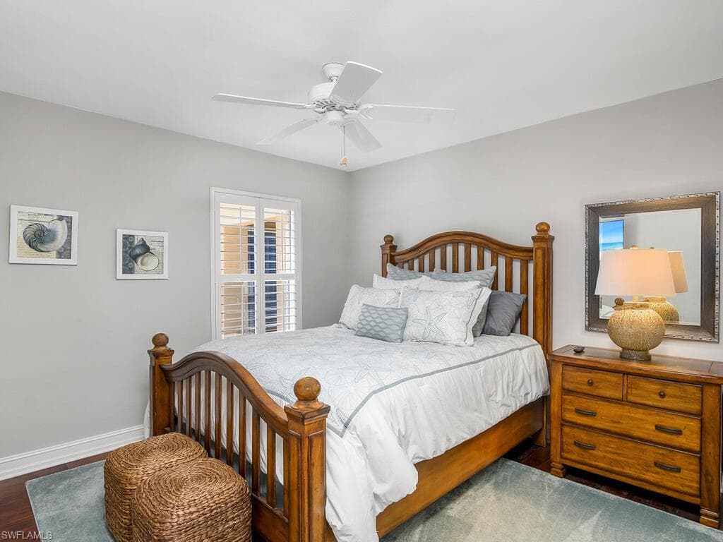 816 Carrick Bend Cir 202, Naples, FL 34110-39