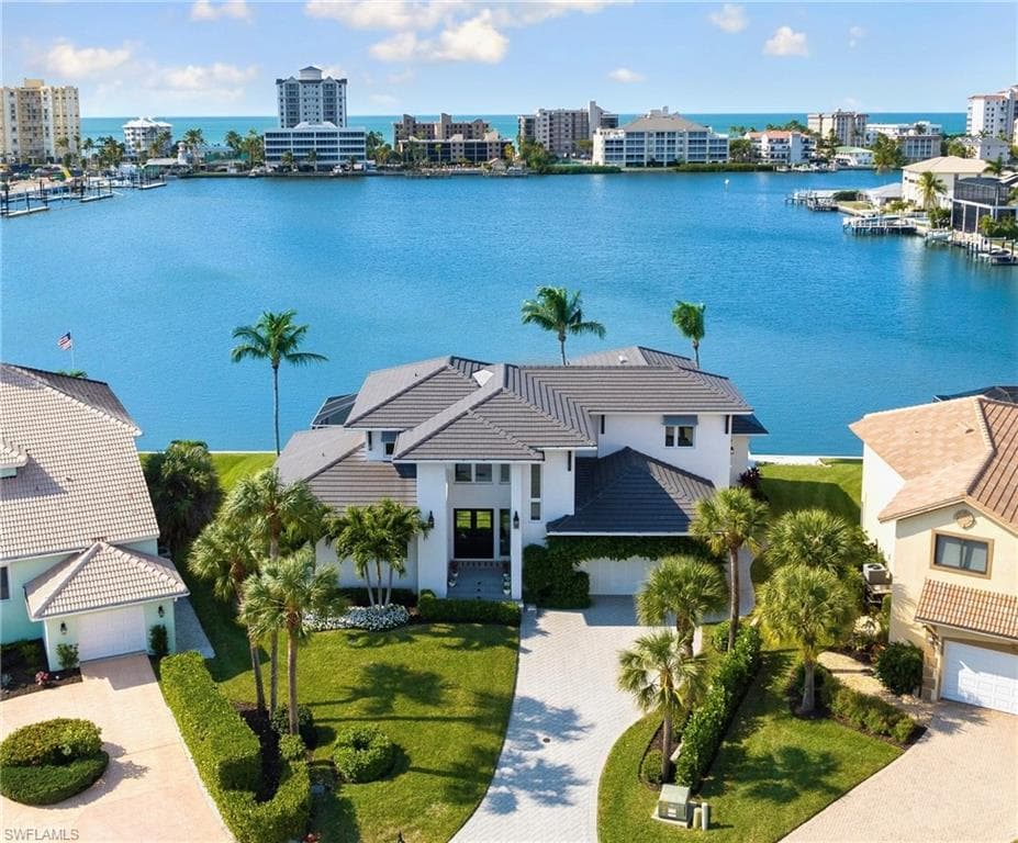 /property-images/224079801-2.jpg