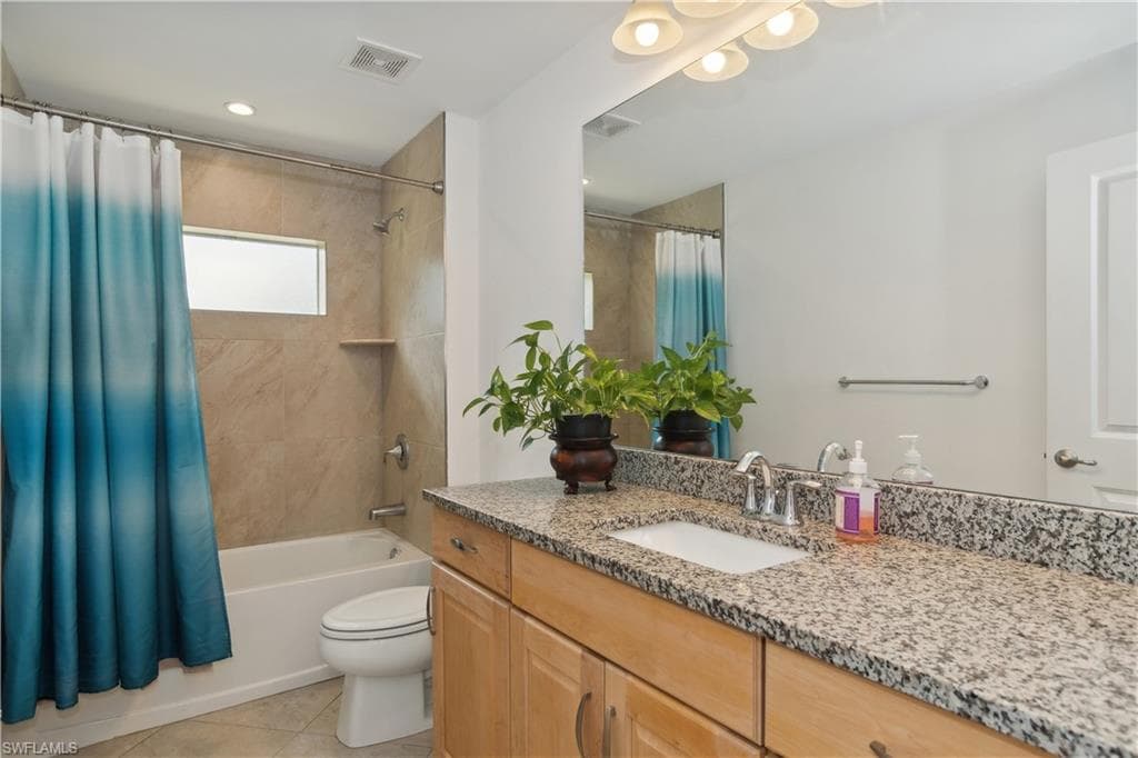 176 Venus Cay, Naples, FL 34114-11