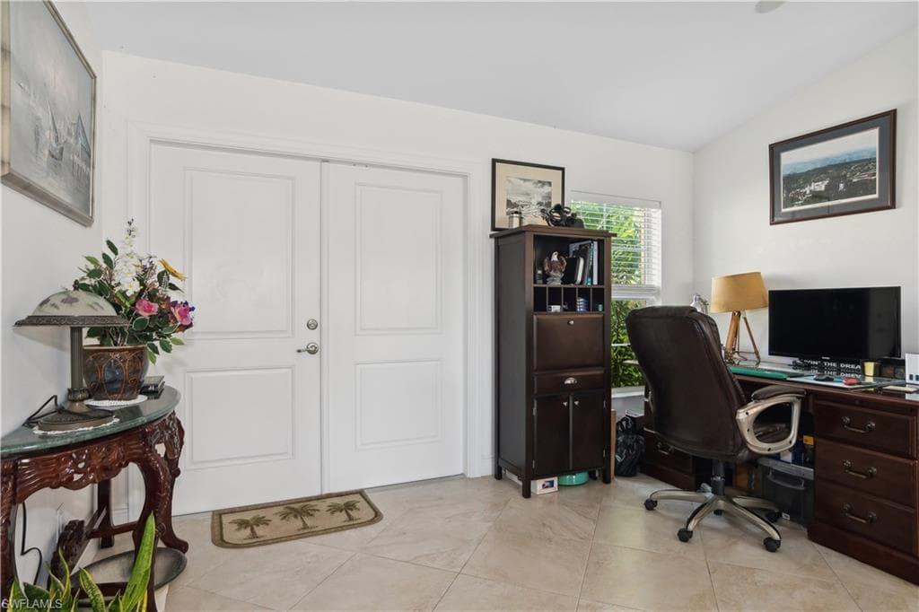 176 Venus Cay, Naples, FL 34114-5