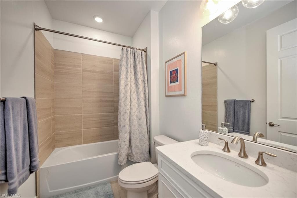 374 Deauville Loop, Naples, FL 34114-21