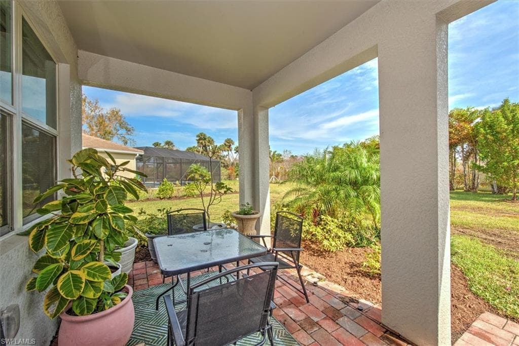 374 Deauville Loop, Naples, FL 34114-6