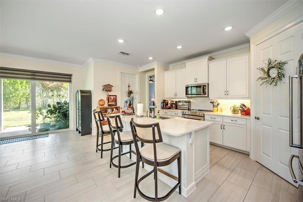 374 Deauville Loop, Naples, FL 34114-7