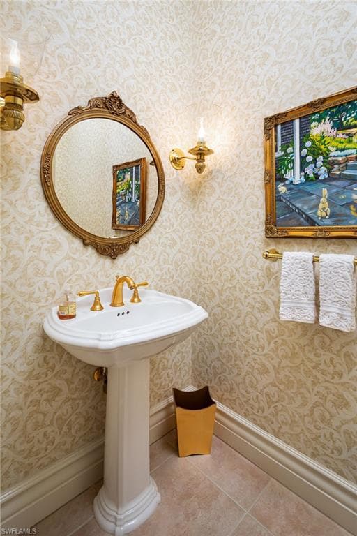 2923 Indigobush Way, Naples, FL 34105-20
