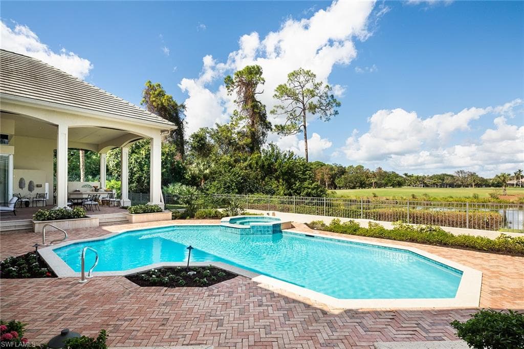 2923 Indigobush Way, Naples, FL 34105-32