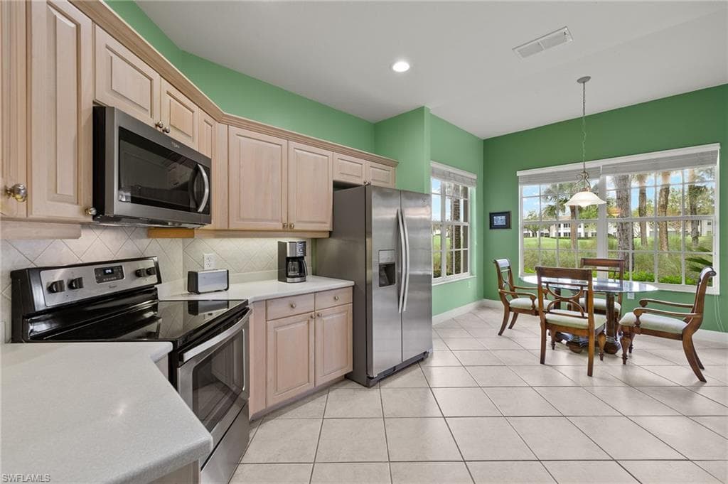 9005 Whimbrel Watch Ln 101, Naples, FL 34109-8