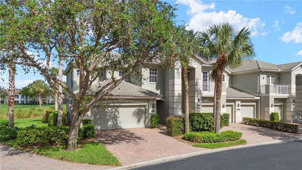 9005 Whimbrel Watch Ln 101, Naples, FL 34109-4