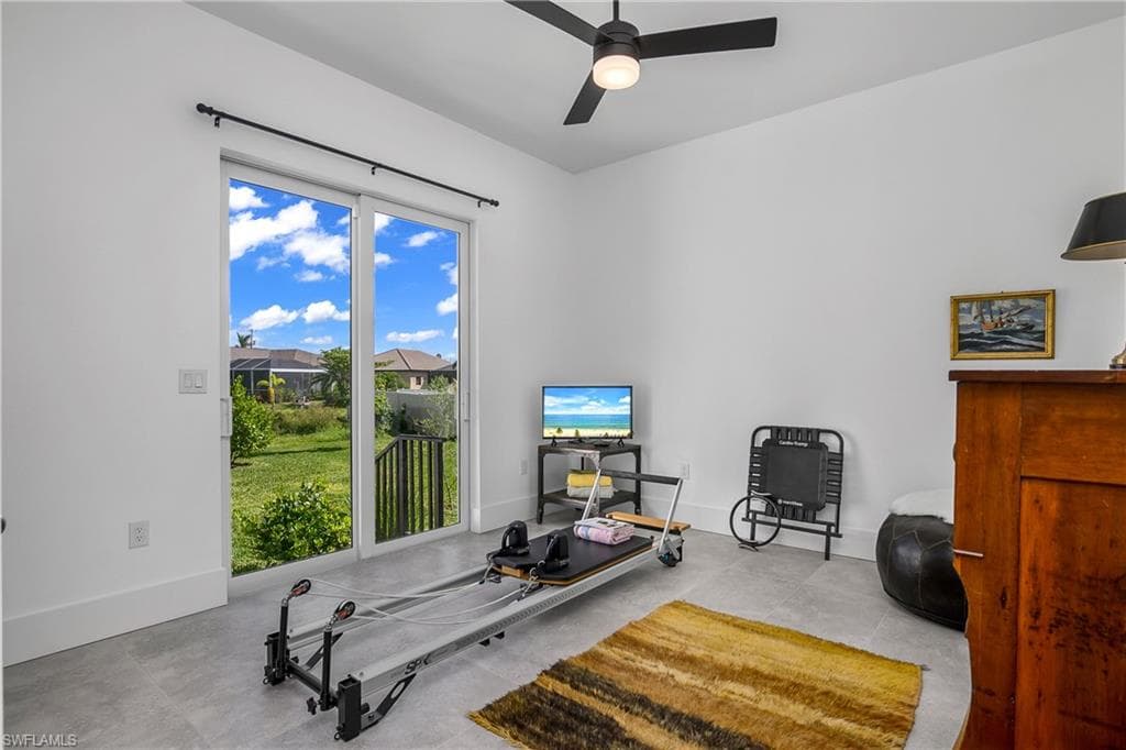 2926 27th St, Cape Coral, FL 33914-21